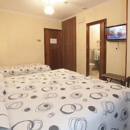 Castilla מלון 2*