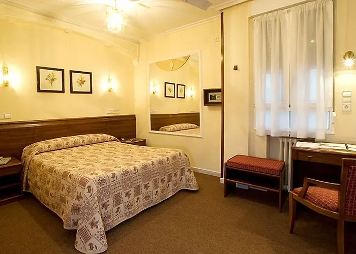 Castilla 2* Χιχόν