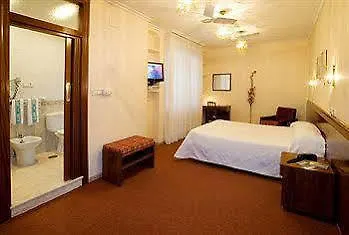 Castilla Ξενοδοχείο Χιχόν